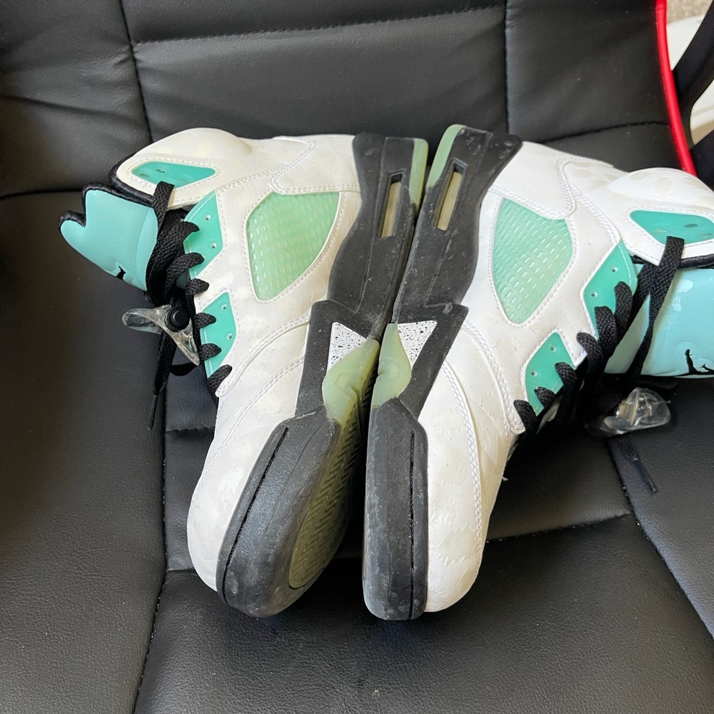 Jordan 5 - Picture 5 of 5